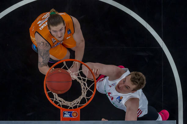 迪亚斯和吉 迪亚斯和吉