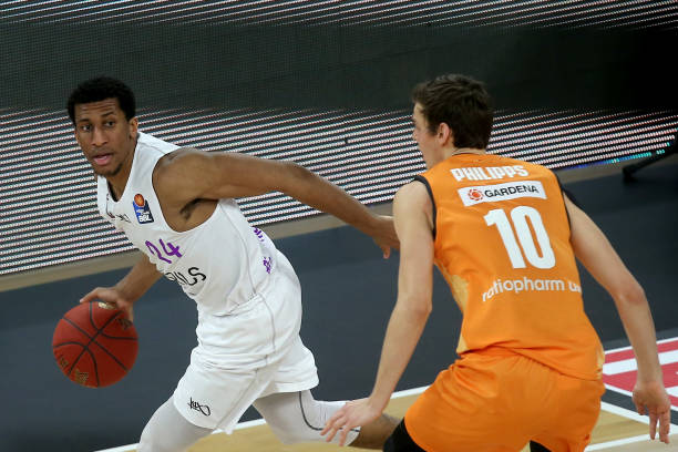 塞基耶尔离 塞基耶尔离