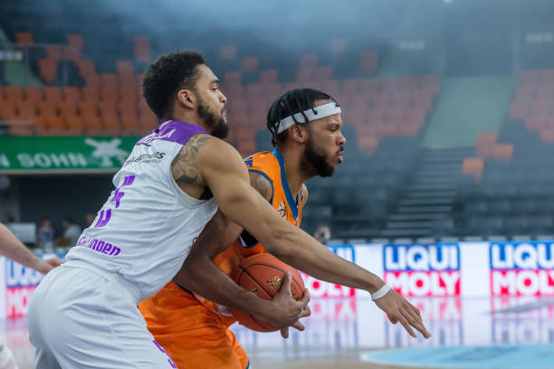 为了应对越 为了应对越