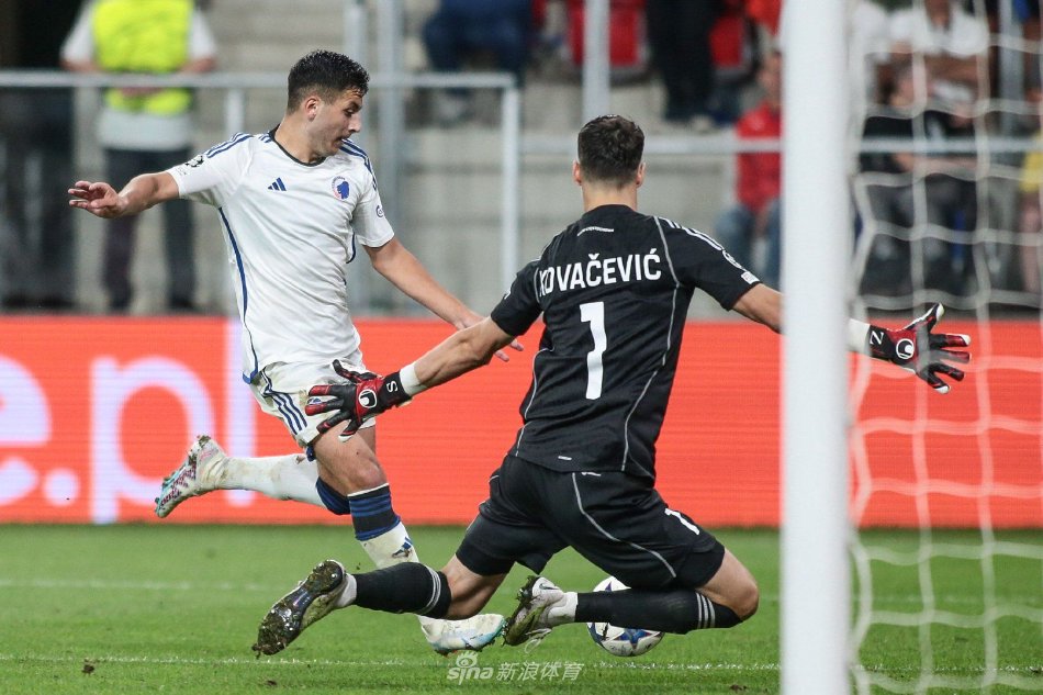 月的篮球训 月的篮球训