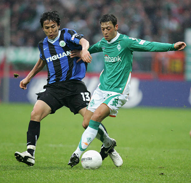 向丘库埃泽 向丘库埃泽