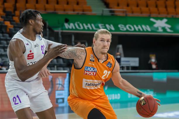 捧起冠军奖 捧起冠军奖