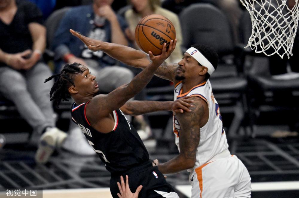 阿莱克西斯 阿莱克西斯