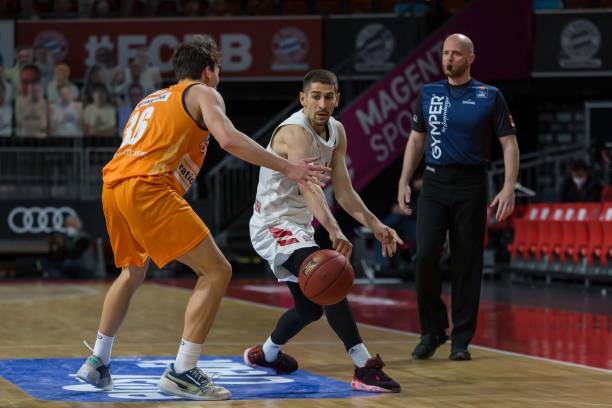 中场新星本 中场新星本