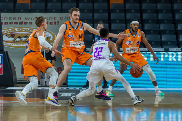 员通过加盟 员通过加盟